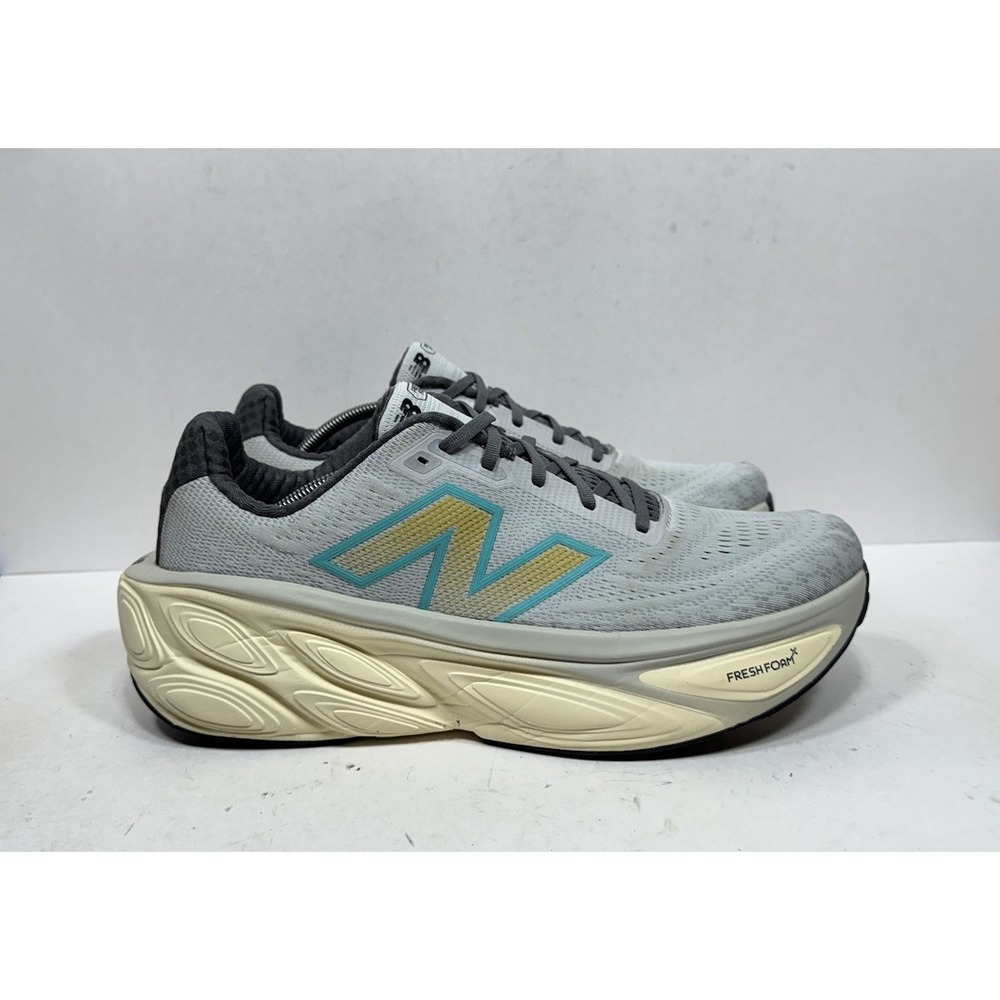 New Balance Men's Light Gray and Teal Fresh Foam Running Shoes